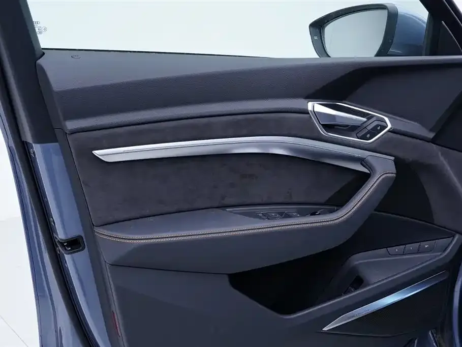 Audi e-tron 2025 из CN, фото 6