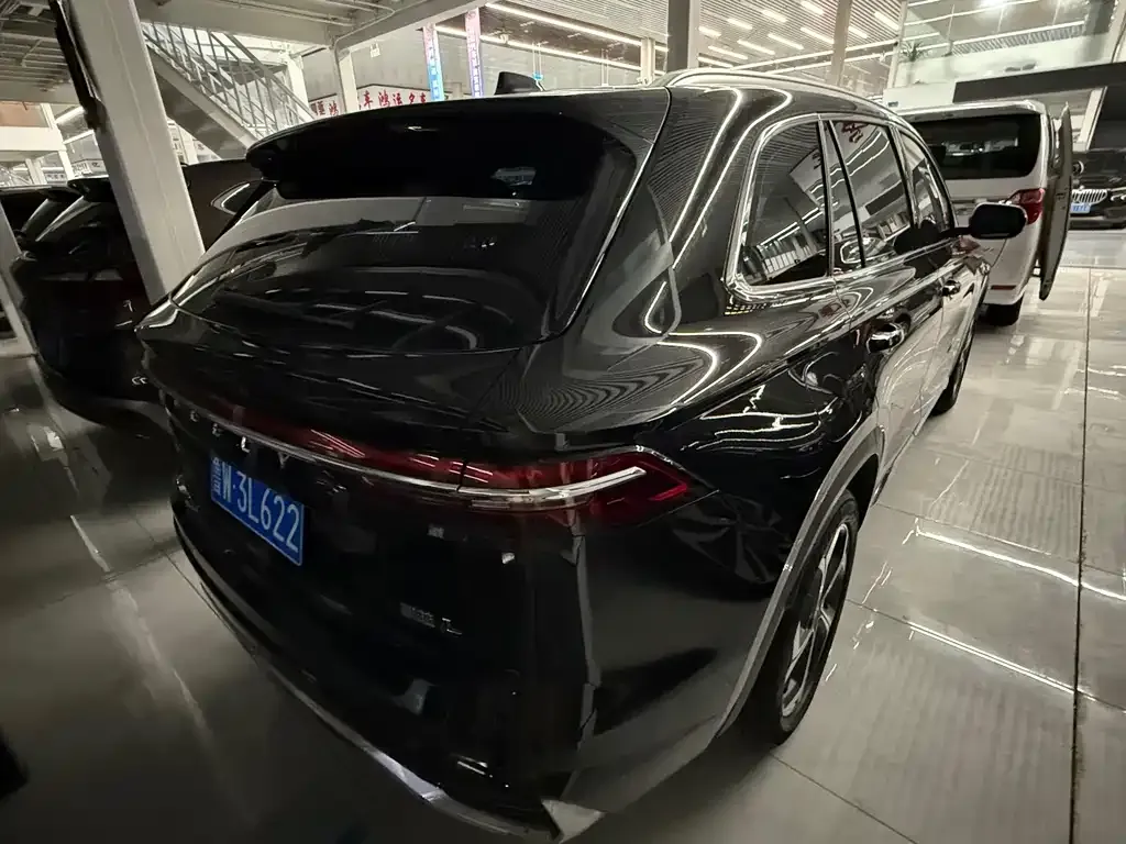Geely Xingyue L — фото 8