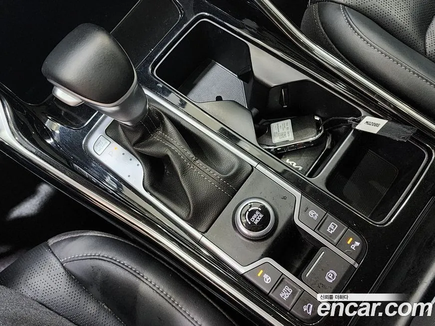 Kia Sorento — фото 9