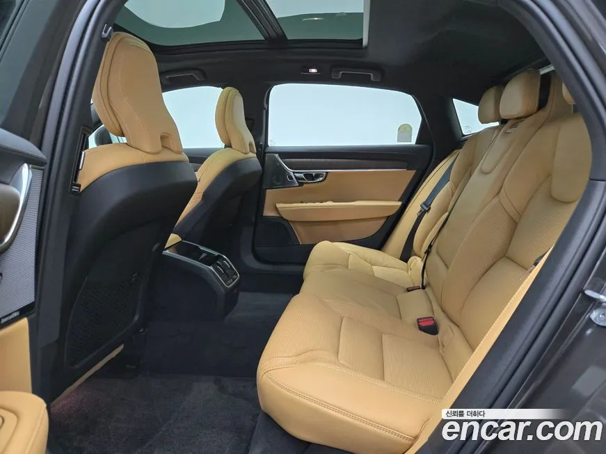 Volvo S90 2024 из KR, фото 9