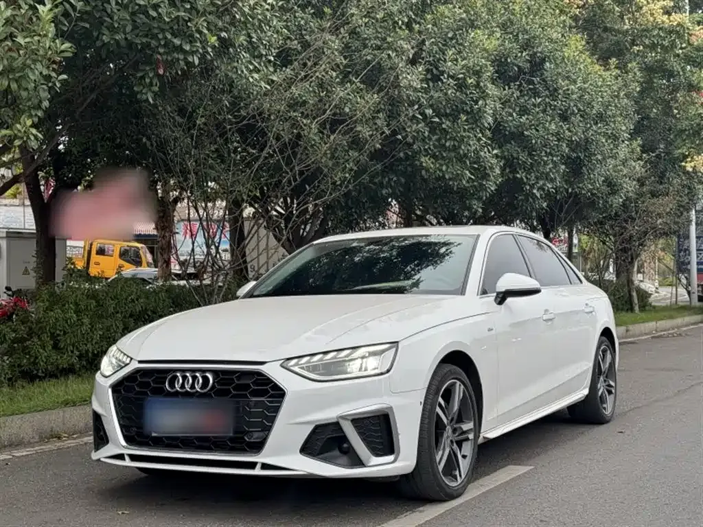 Audi A4L 2021 из CN, фото 1