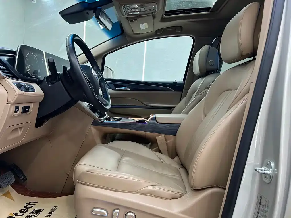 Buick GL8 2021 из CN, фото 7