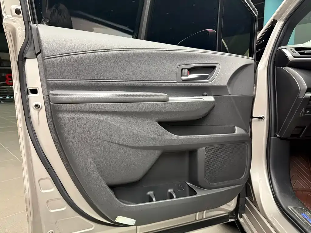 Toyota Sienna 2022 из CN, фото 10