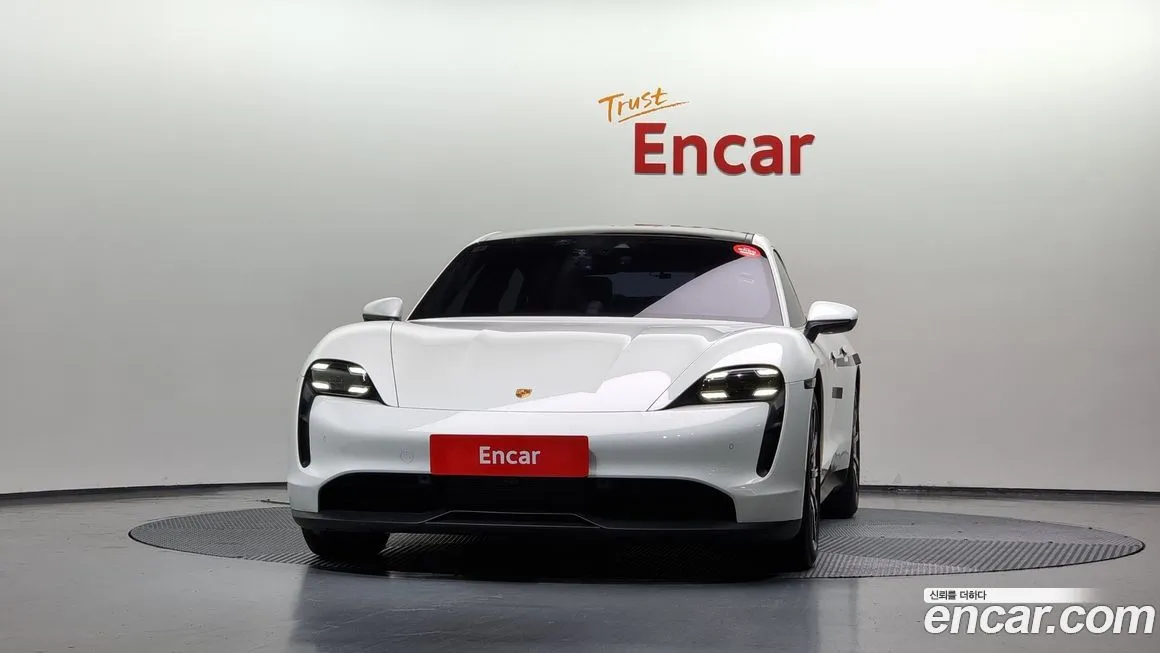 Porsche Taycan 2021 из KR, фото 3