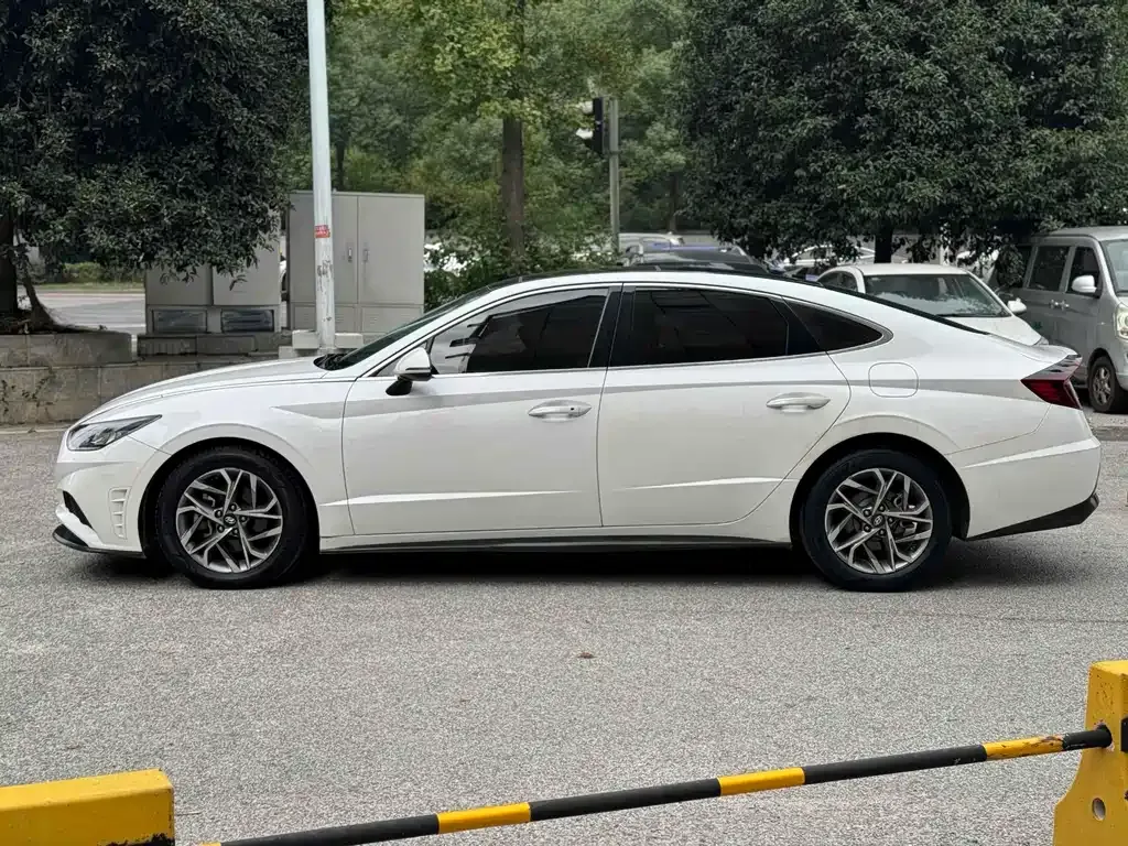 Hyundai Sonata 2021 из CN, фото 3