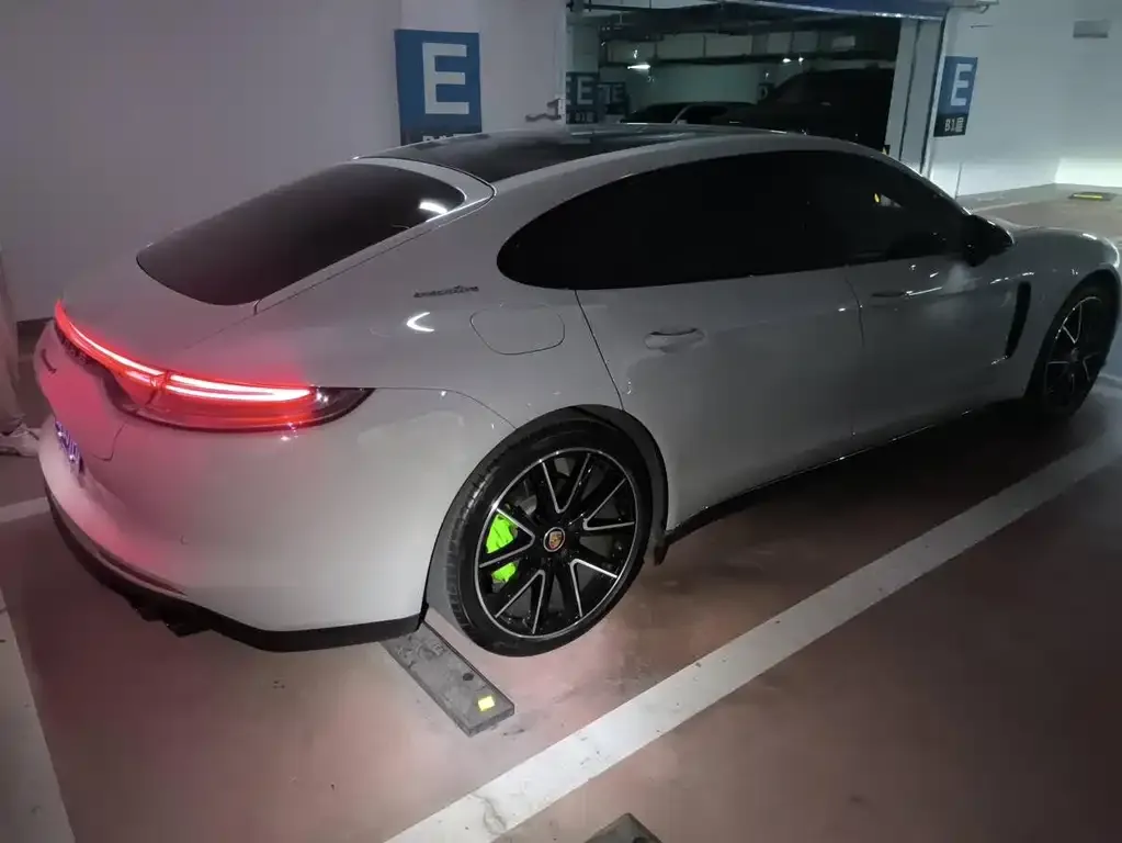 Porsche Panamera 2023 из CN, фото 4