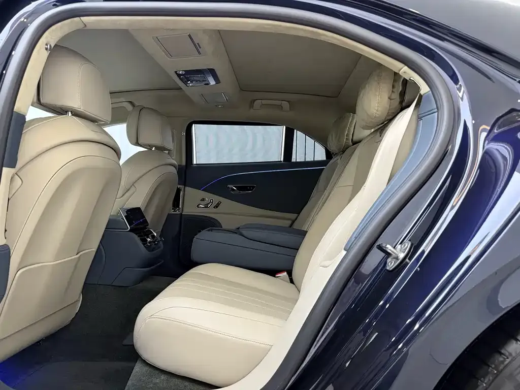 Bentley Flying Spur 2021 из CN, фото 6
