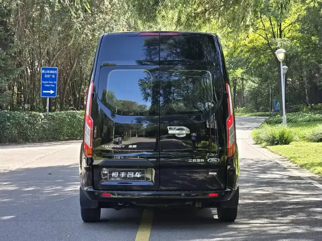 Ford Transit 2022 из CN, фото 4