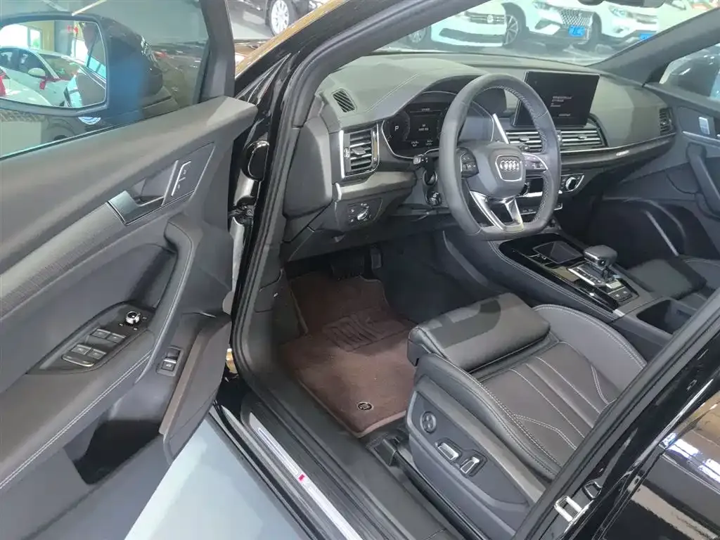 [object Object] Q5L 2023 из CN, фото 9