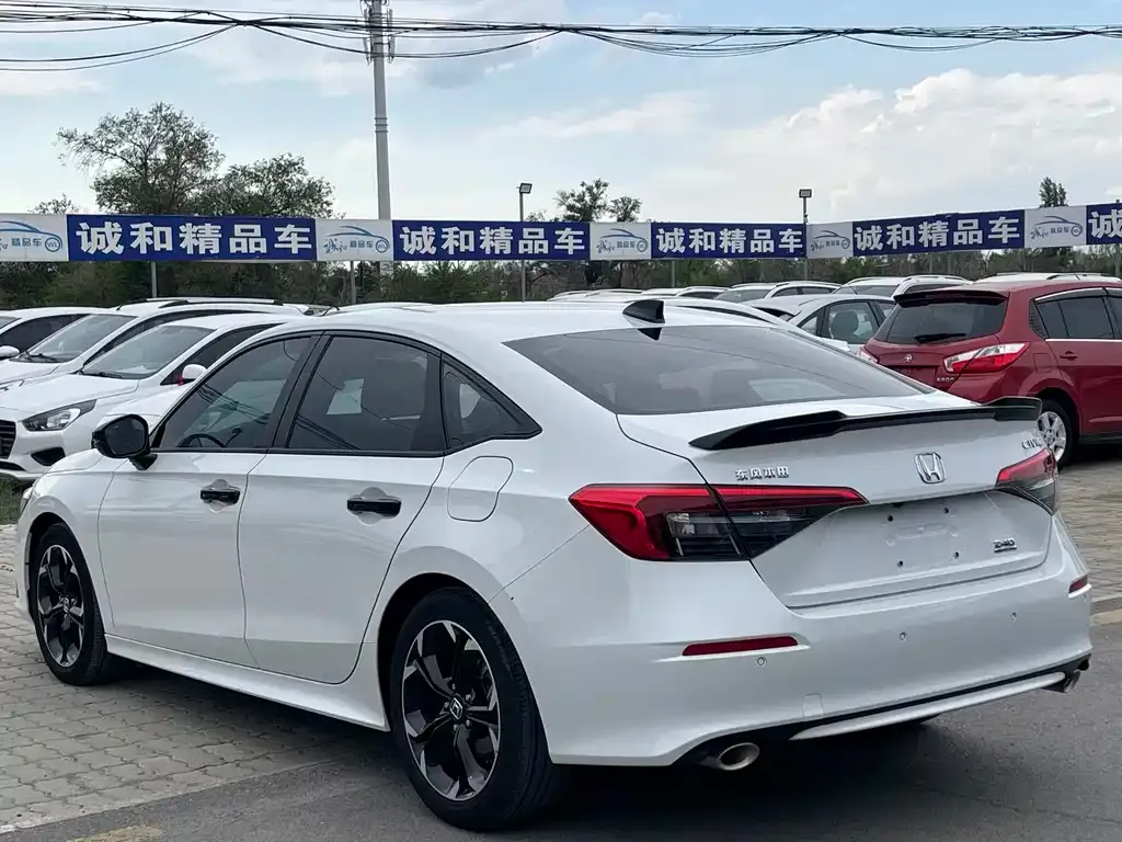 Honda Civic — фото 7