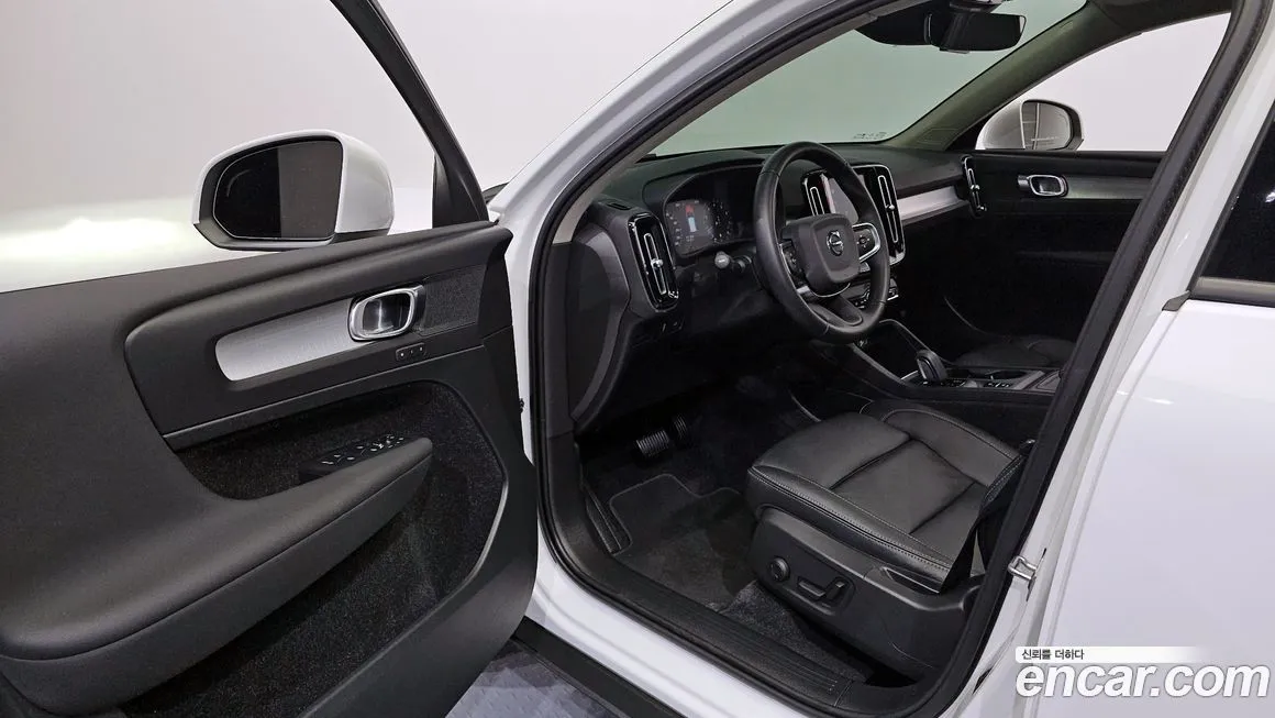 Volvo XC40 2021 из KR, фото 10