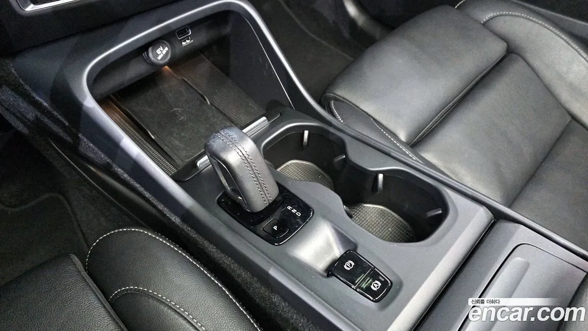 Volvo XC40 2021 из KR, фото 9