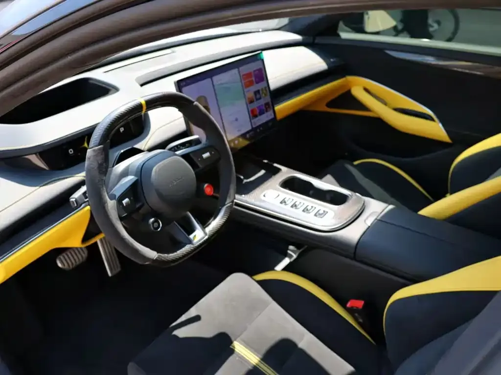 Xiaomi SU7 Ultra 2025 из CN, фото 9