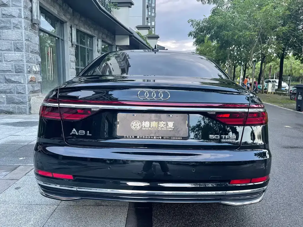 Audi A8 2023 из CN, фото 4