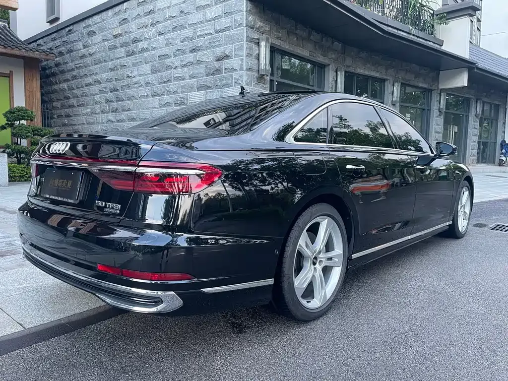 Audi A8 2023 из CN, фото 5