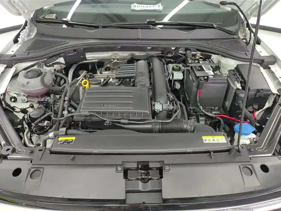 Volkswagen Bora 2023 из CN, фото 10