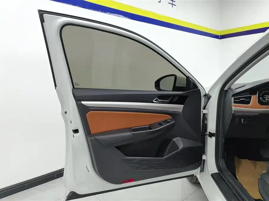 Volkswagen Bora 2023 из CN, фото 7