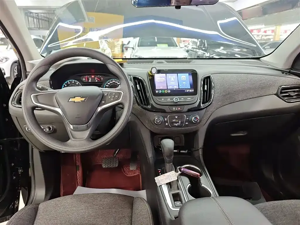 Chevrolet Equinox 2021 из CN, фото 10