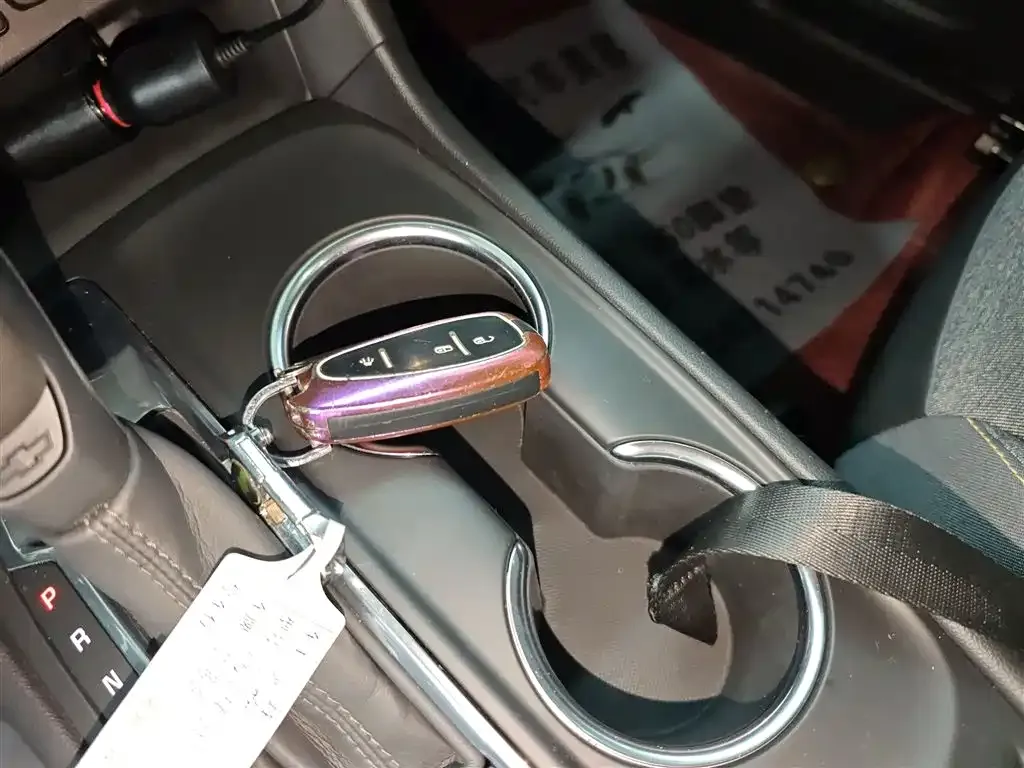 Chevrolet Equinox 2021 из CN, фото 9