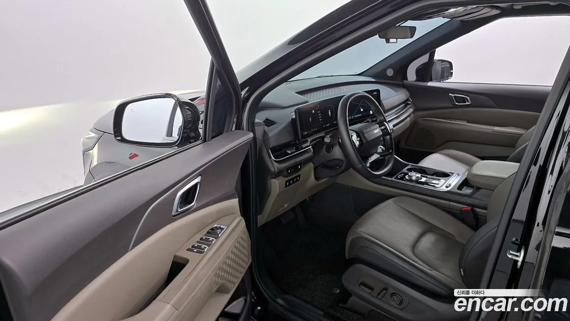 Kia Carnival — фото 10
