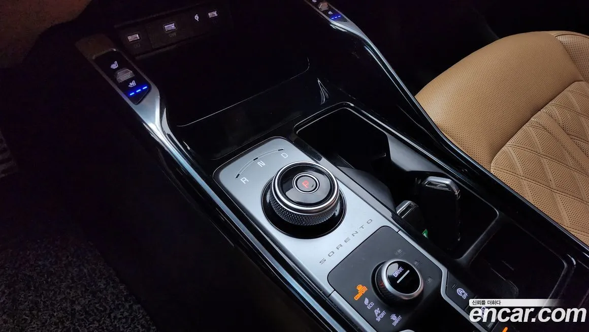 Kia Sorento — фото 9