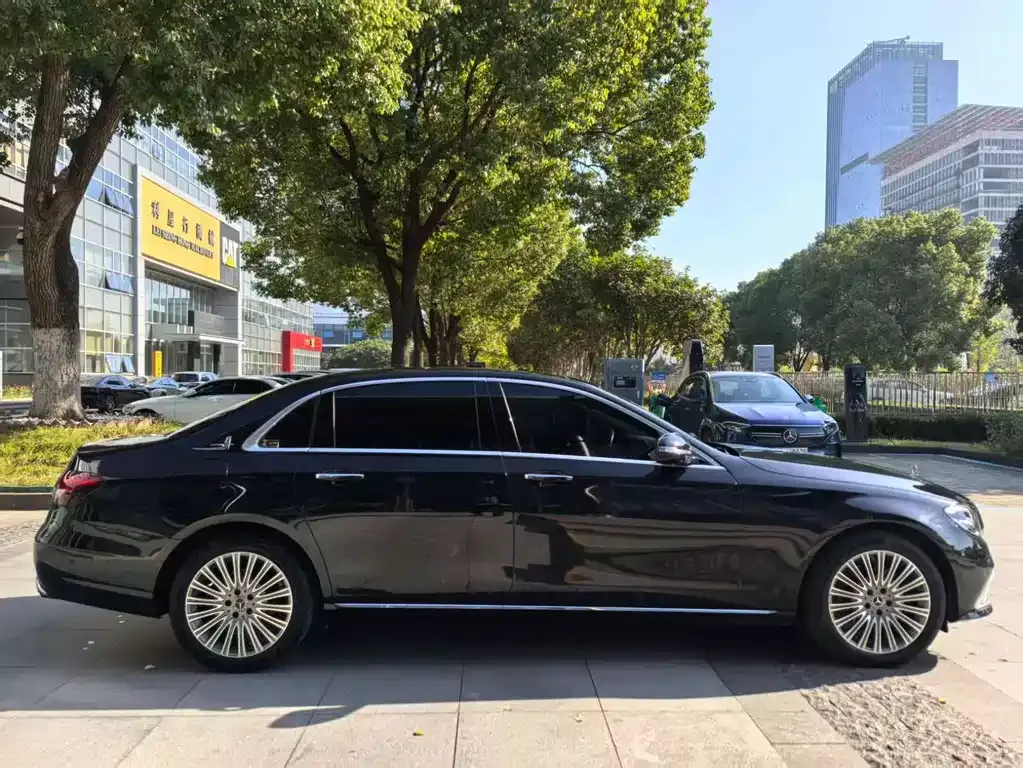 Mercedes-Benz E-Class 2023 из CN, фото 6