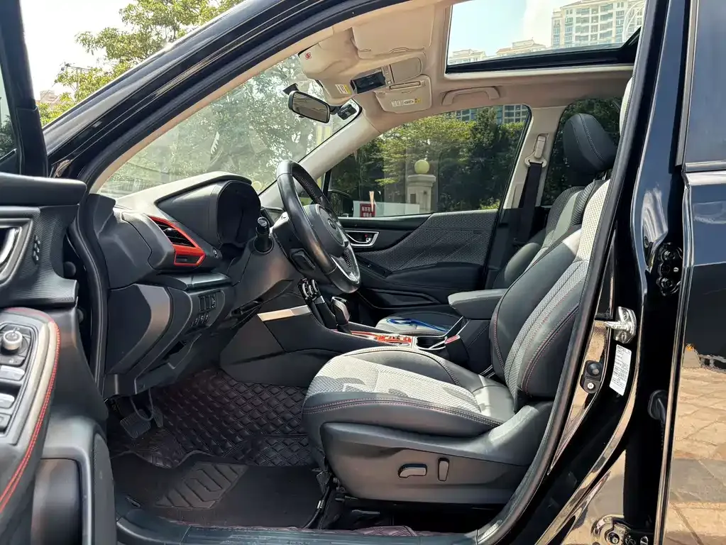 Subaru Forester 2021 из CN, фото 7