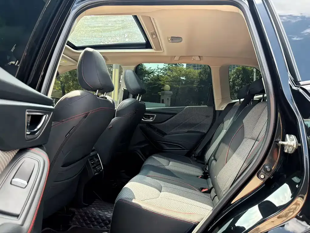 Subaru Forester 2021 из CN, фото 8