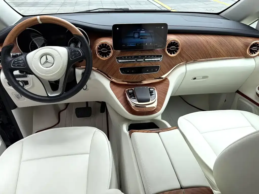 Mercedes-Benz V-Class 2022 из CN, фото 7