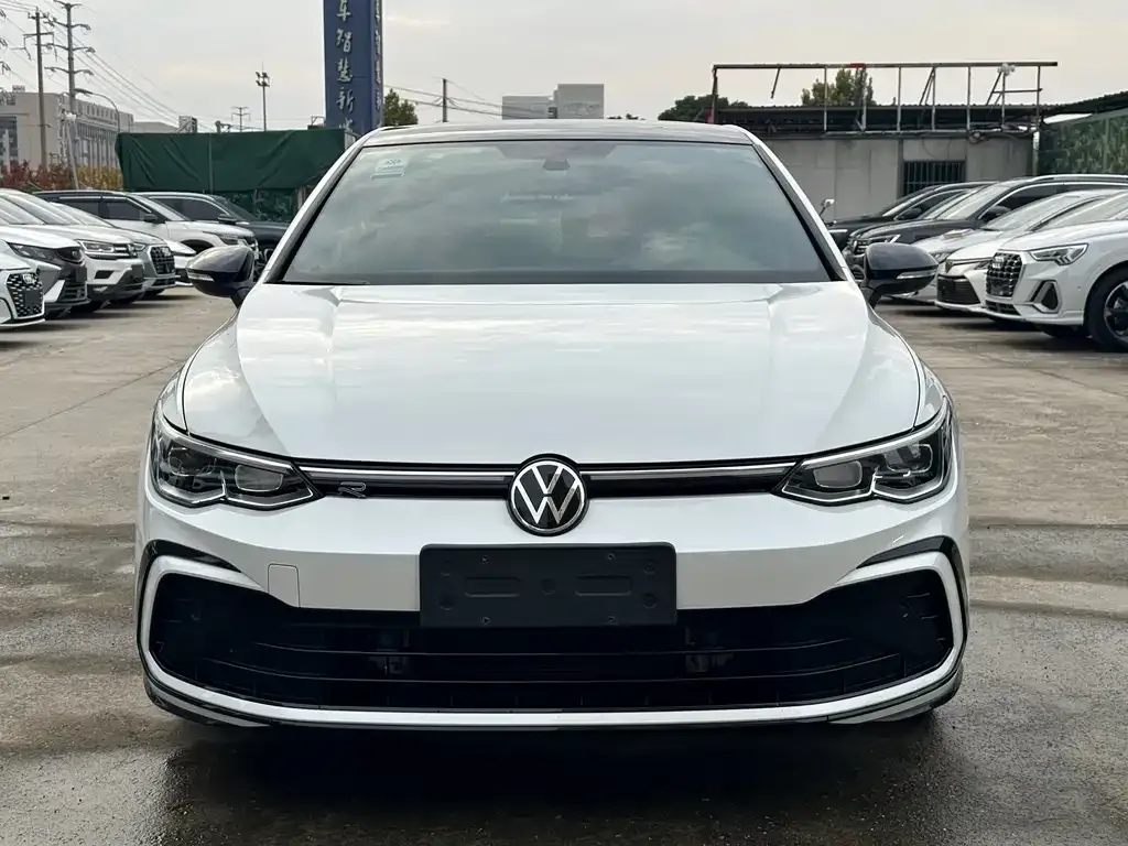 Volkswagen Golf 2022 из CN, фото 2