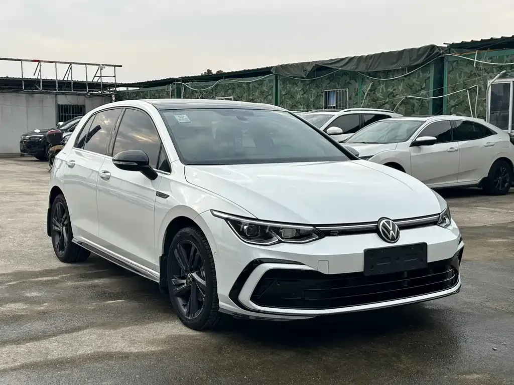Volkswagen Golf 2022 из CN, фото 3