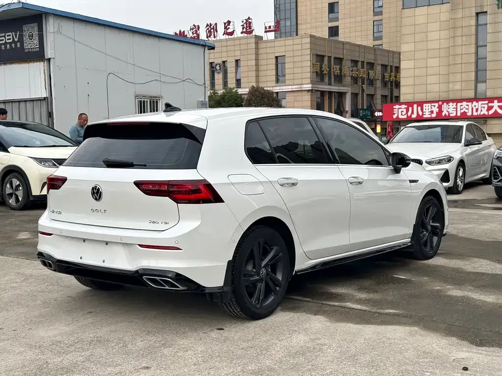 Volkswagen Golf 2022 из CN, фото 7