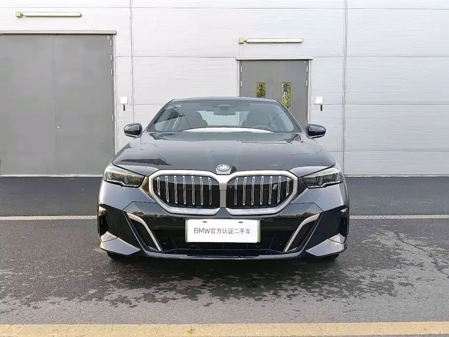 BMW i5 2025 из CN, фото 3