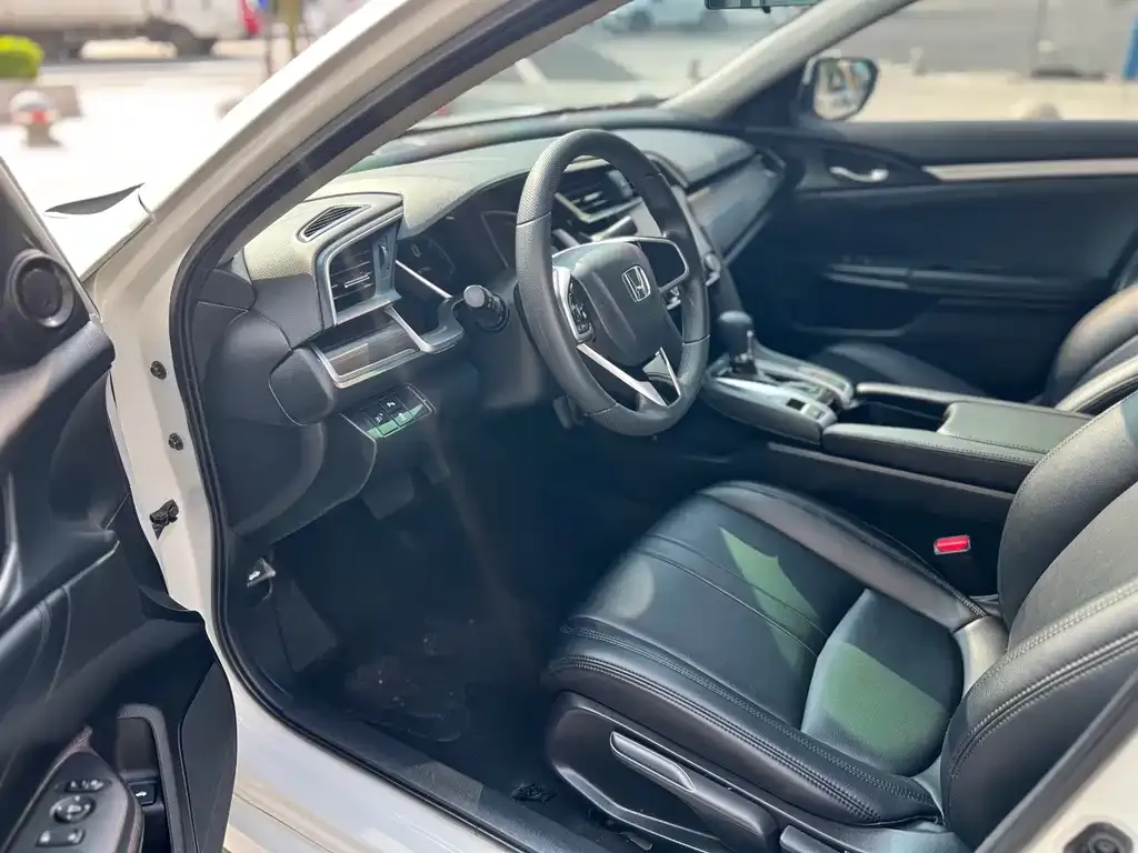 Honda Civic 2021 из CN, фото 4