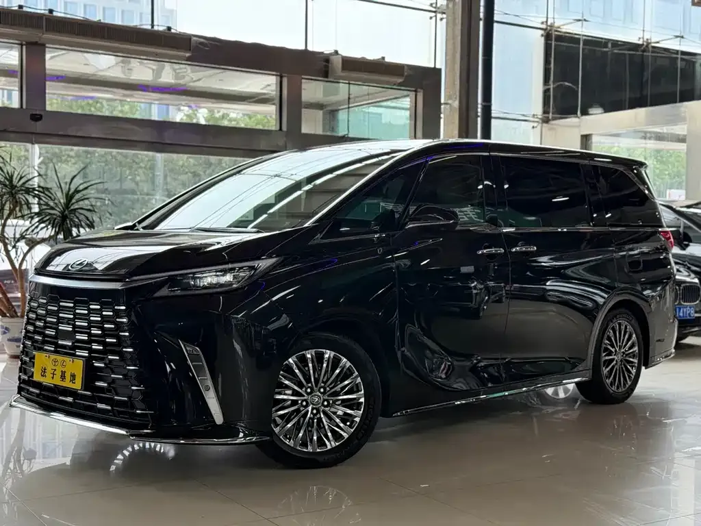 Lexus LM 2023 из CN, фото 1