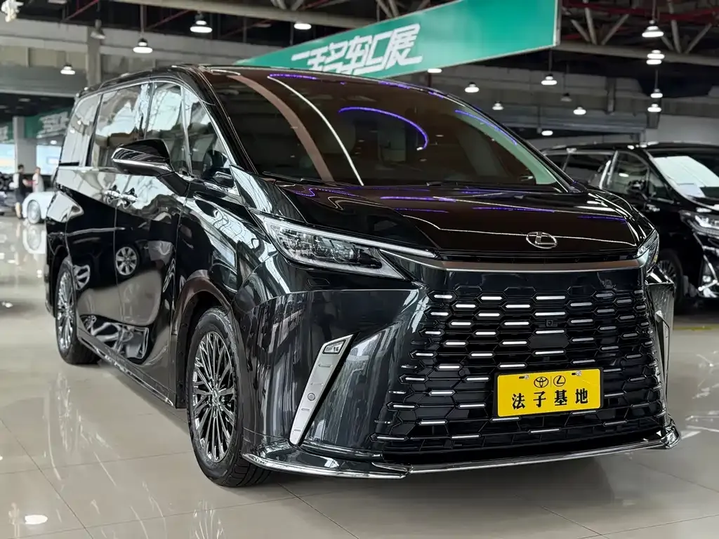 Lexus LM 2023 из CN, фото 3