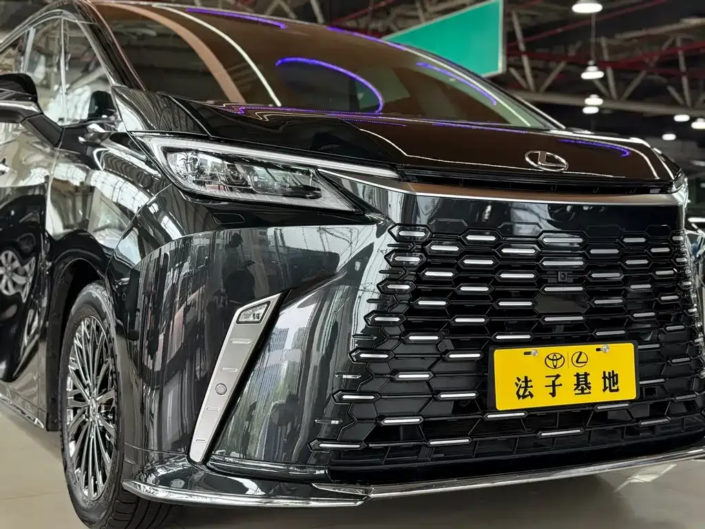 Lexus LM 2023 из CN, фото 5