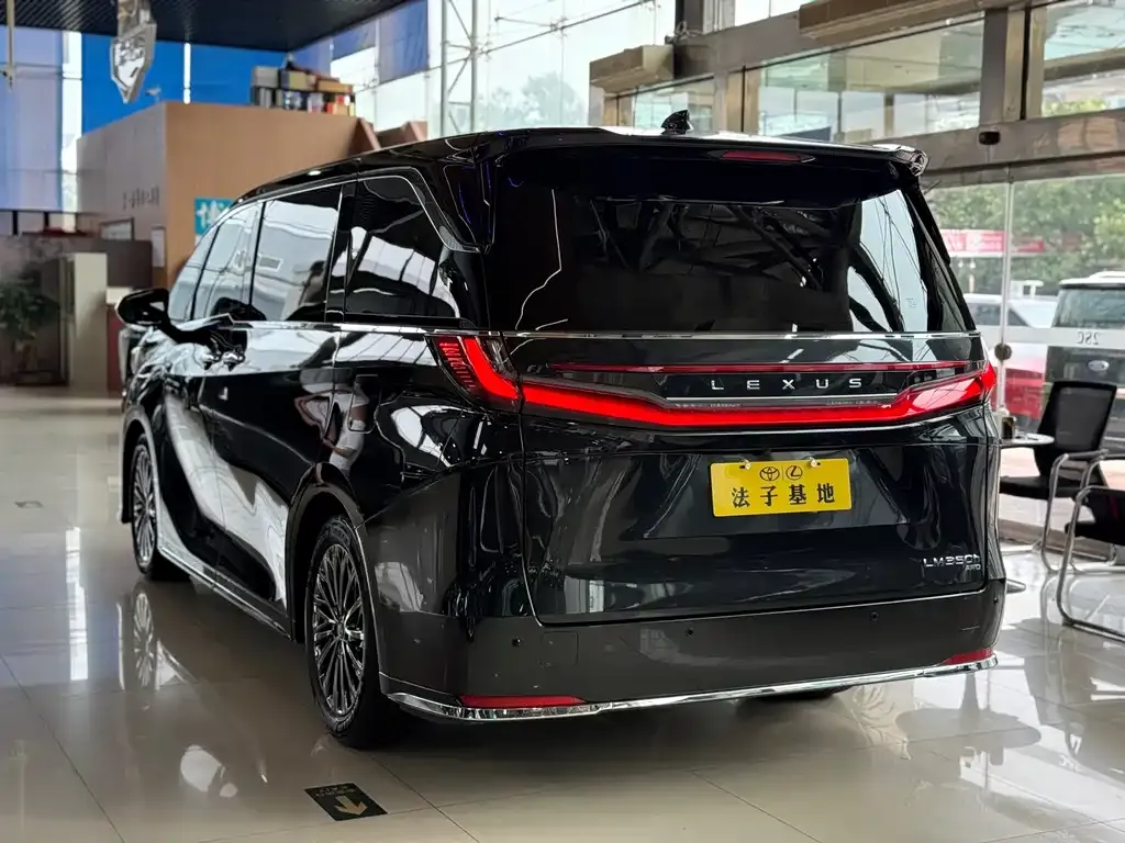 Lexus LM 2023 из CN, фото 6