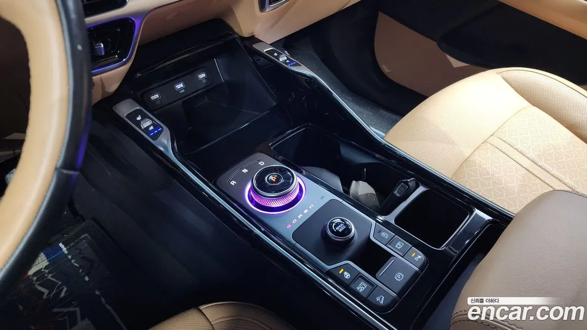 Kia Sorento — фото 9