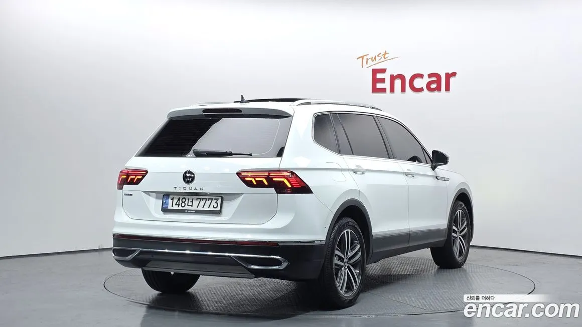 Volkswagen Tiguan — фото 2