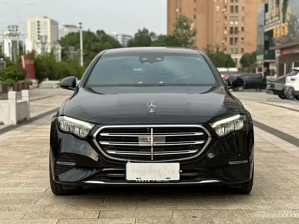 Mercedes-Benz E-Class 2024 из CN, фото 2