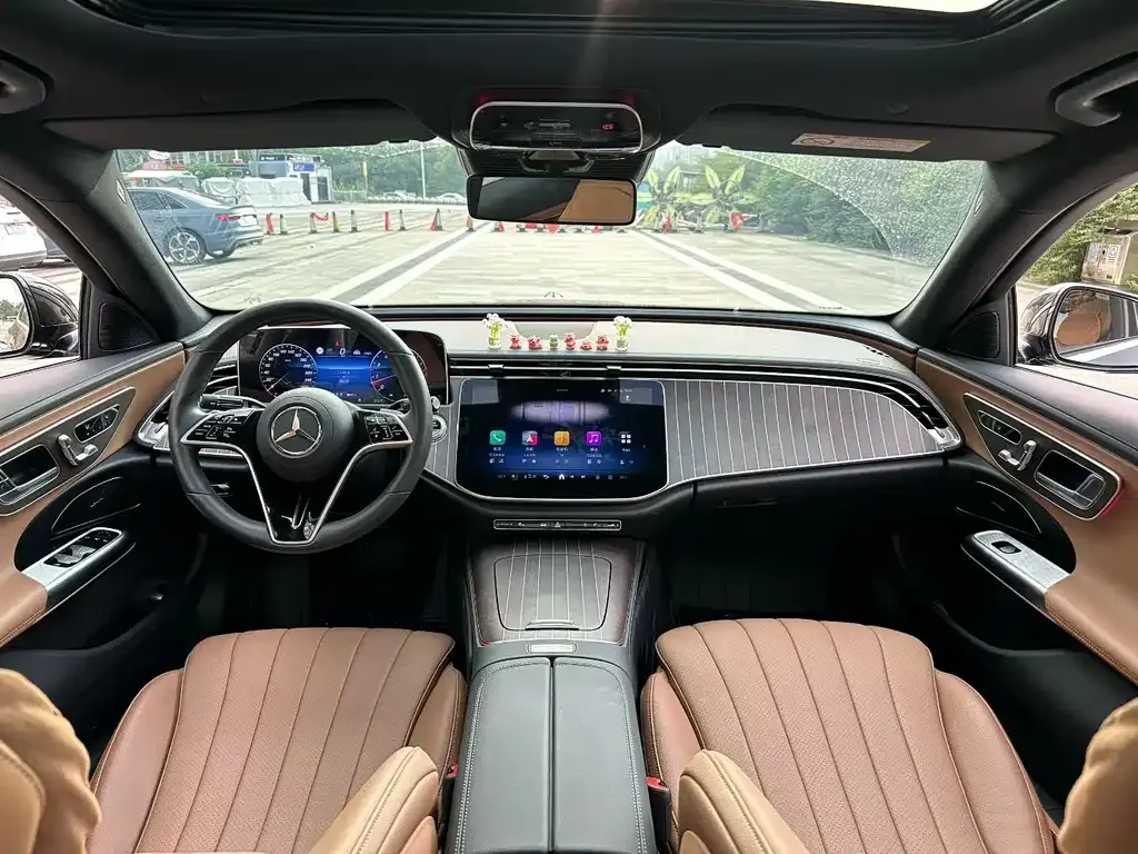 Mercedes-Benz E-Class 2024 из CN, фото 4
