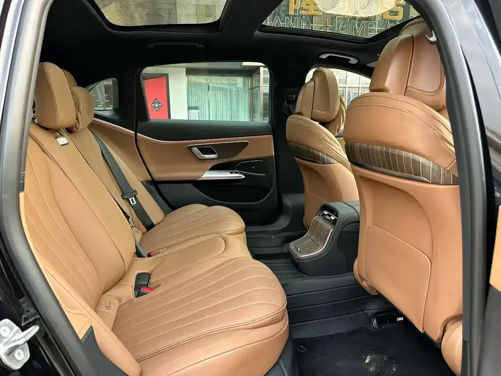 Mercedes-Benz E-Class 2024 из CN, фото 7