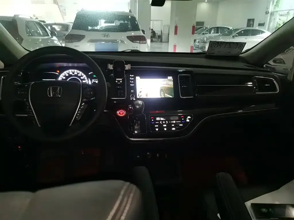 Honda Elysion 2021 из CN, фото 5