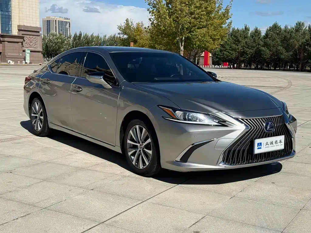 Lexus ES — фото 2