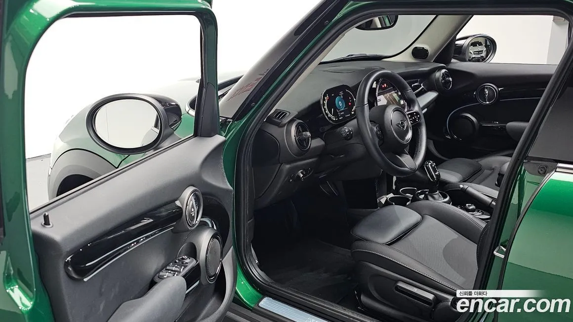 Mini Cooper 2022 из KR, фото 10