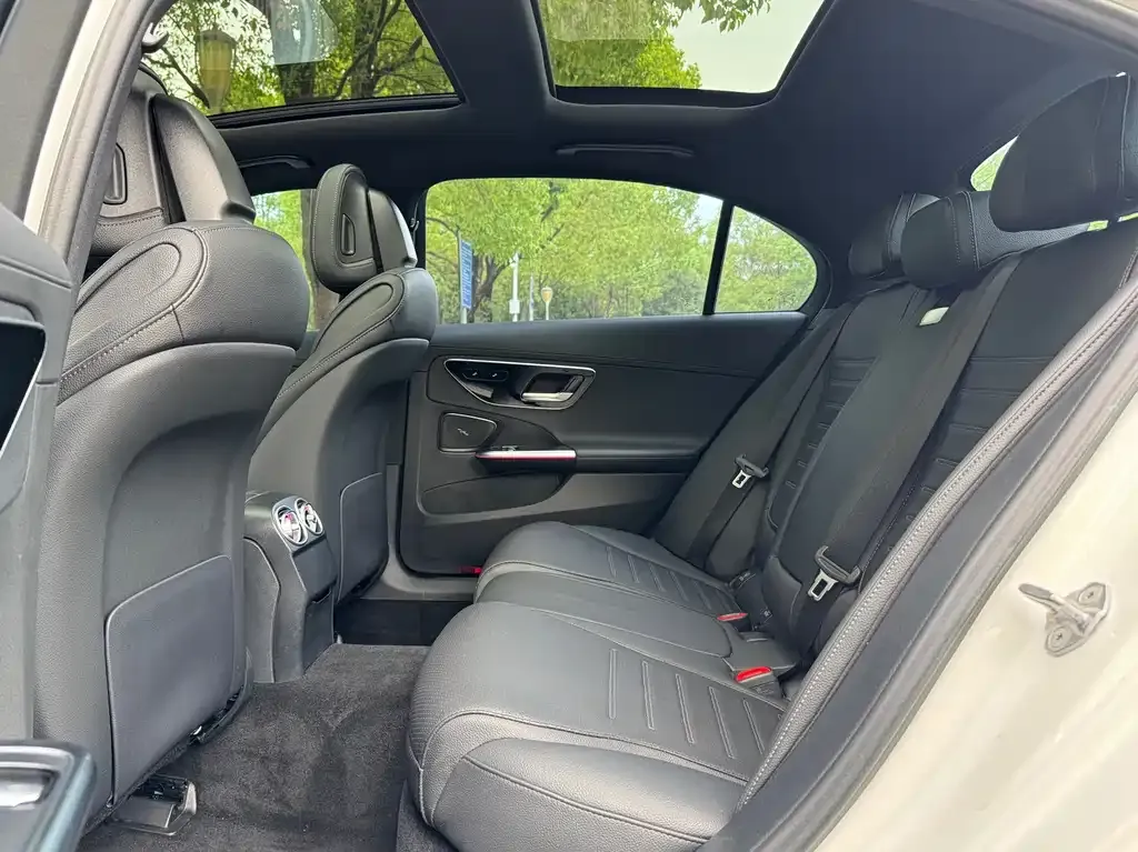 Mercedes-Benz C-Class 2023 из CN, фото 6