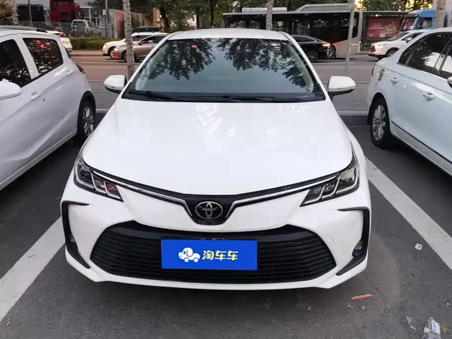 Toyota Corolla 2023 из CN, фото 2
