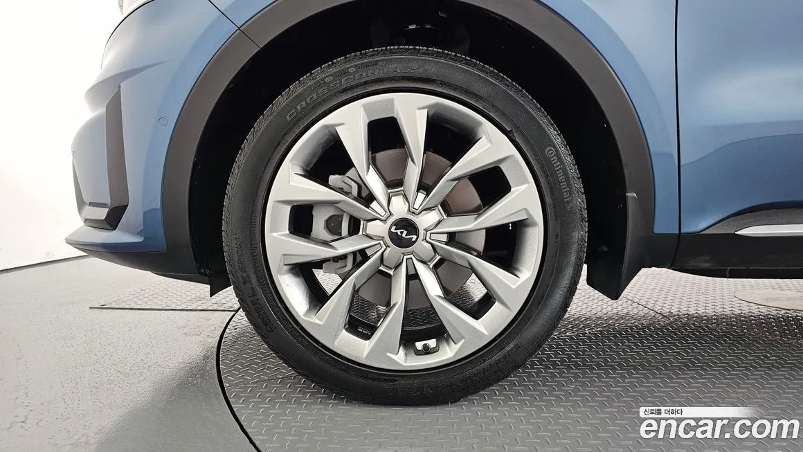 Kia Sorento — фото 5