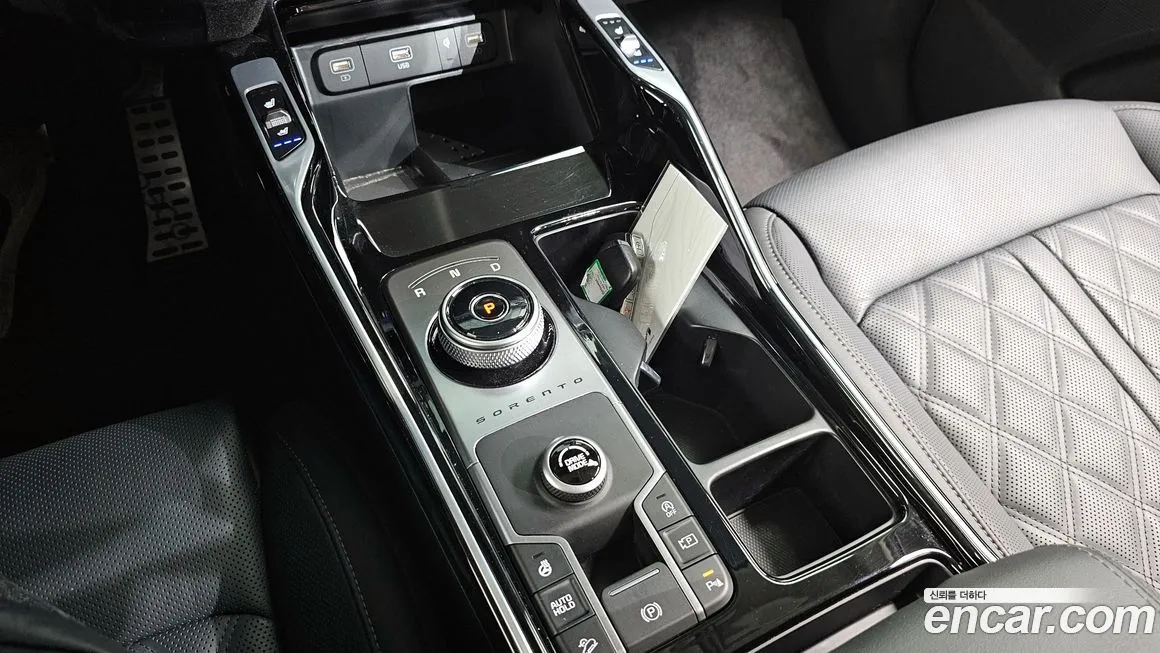 Kia Sorento — фото 9
